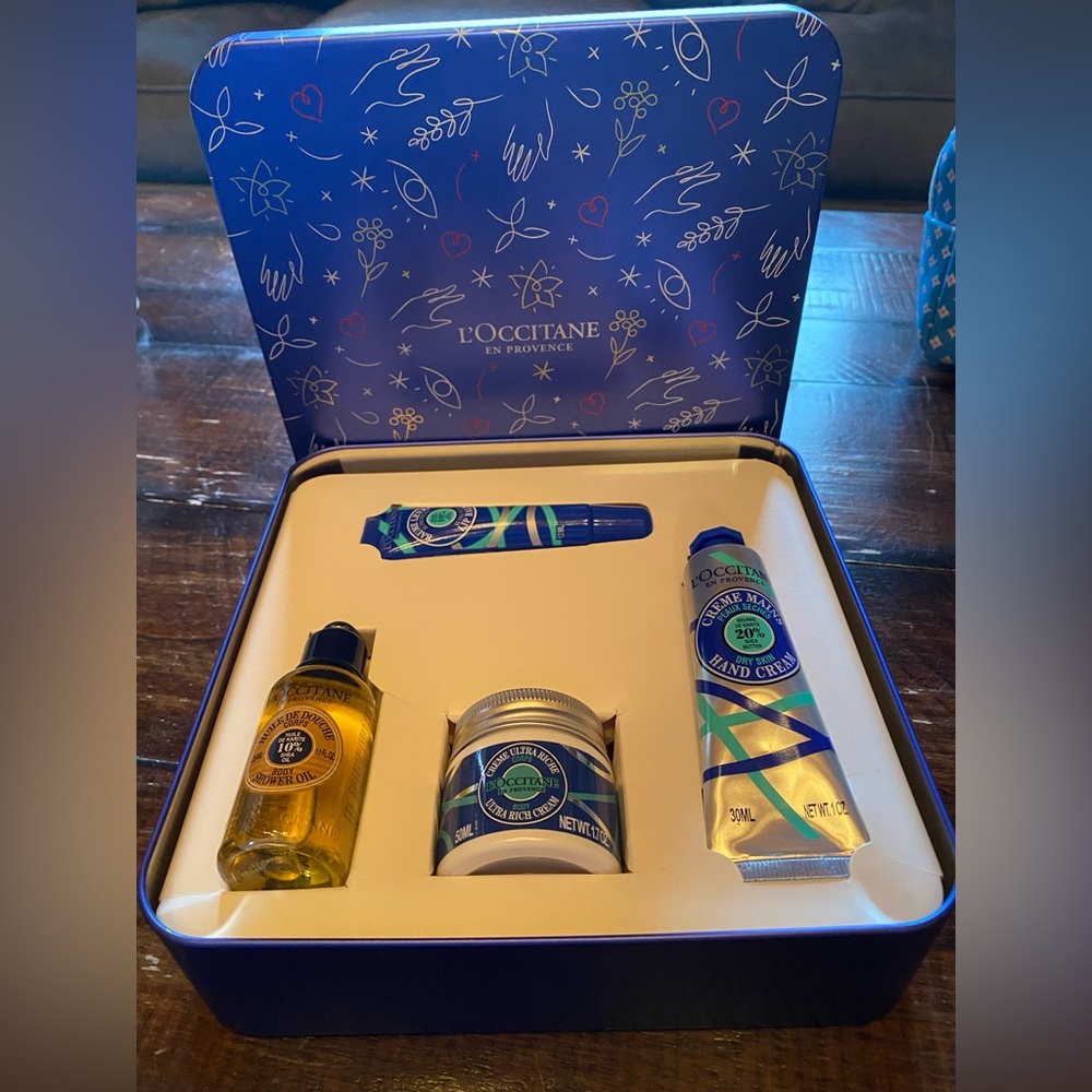 L’occitane gift set with box - NWT